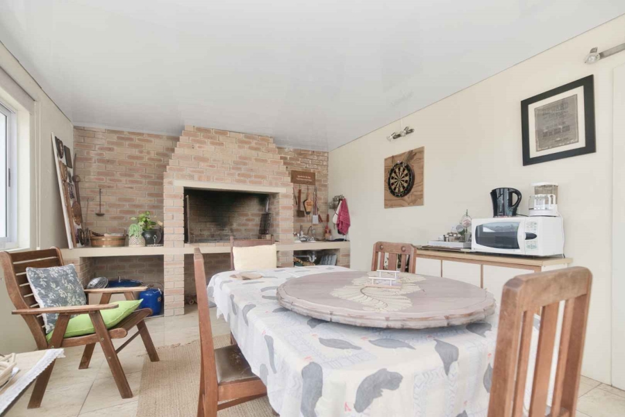 4 Bedroom Property for Sale in Pearly Beach Western Cape